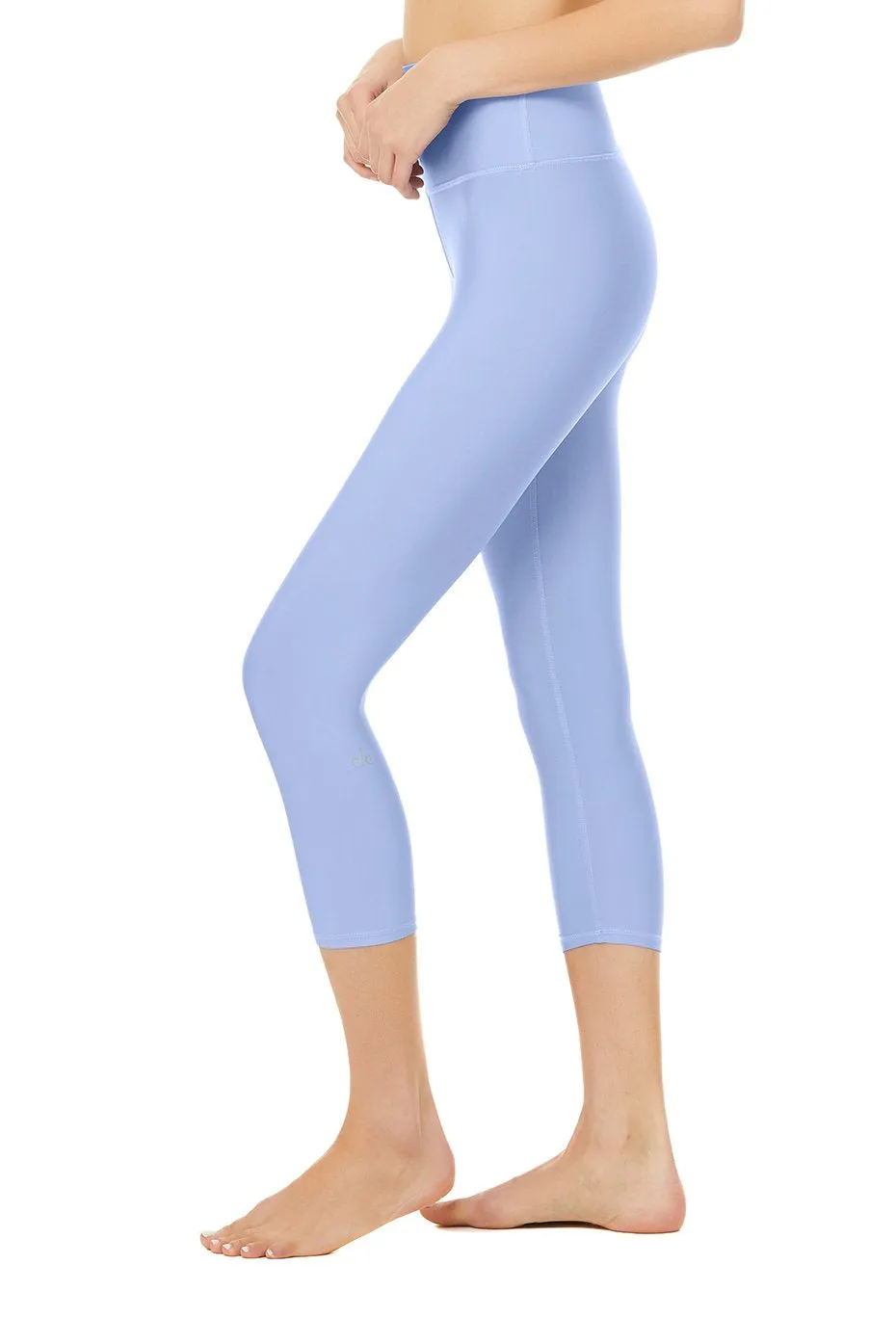 High-Waist Airlift Capri - Marina