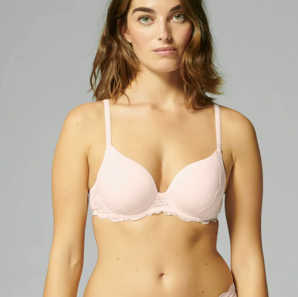 Reve 3D Spacer Plunge Smooth Bra in Sakura Pink